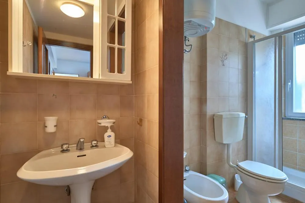 Apartment Ferienwohnung Casa Vacanze Annina Ceriale Italien